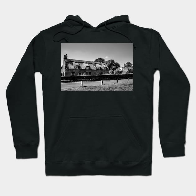 Traditional thatched roof housing, UK Hoodie by yackers1